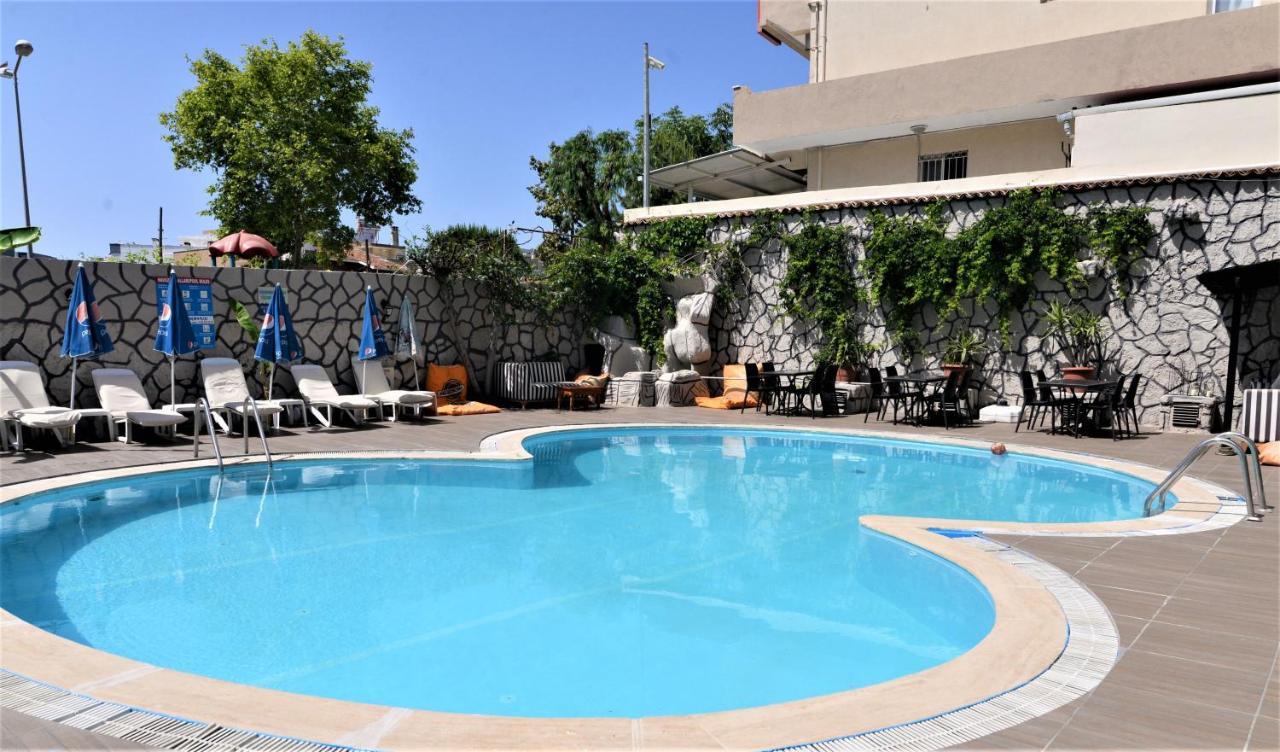 Og-Erim Hotel คูซาดาซี ภายนอก รูปภาพ