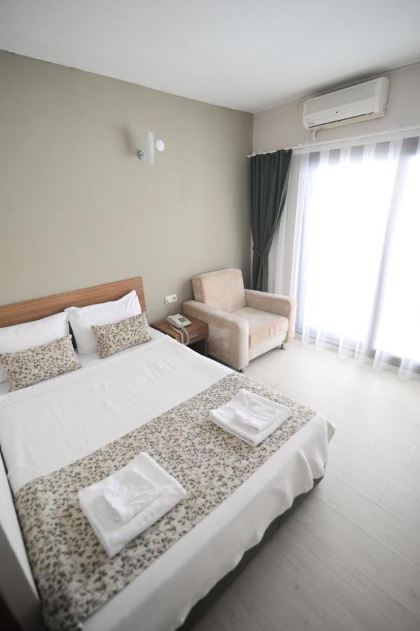 Og-Erim Hotel คูซาดาซี ภายนอก รูปภาพ